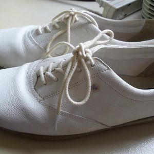 Easy spirt women shoes  size 10